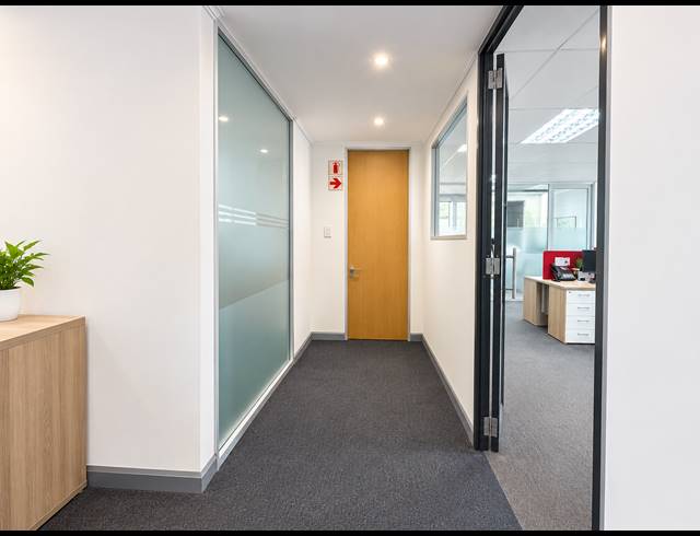 683M² OFFICE TO LET IN TYGER VALLEY